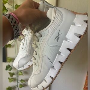 Reebok White Sneakers/Trainers
